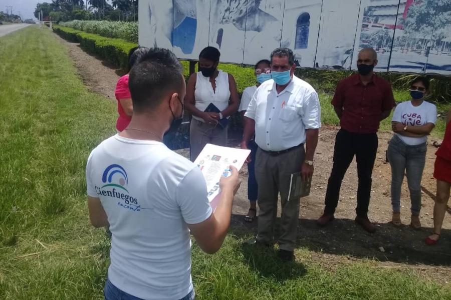 Recorrido de la Bandera UJC por Villa Clara