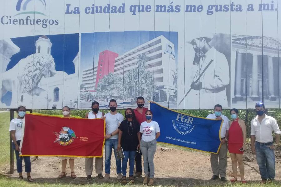 Recorrido de la Bandera UJC por Villa Clara