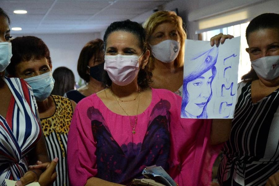 Taller Mujeres Creadoras