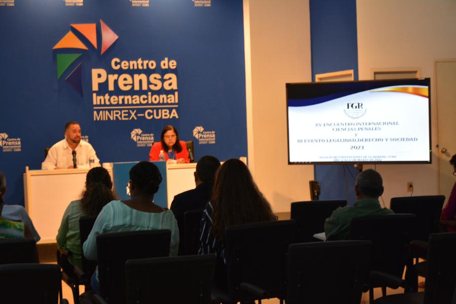 Conferencia de Prensa