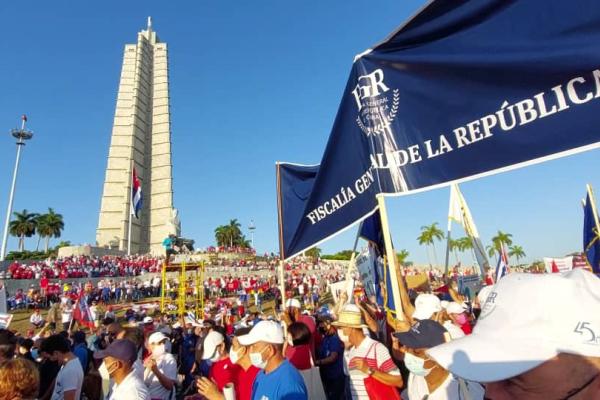 Desfile por el primero de mayo